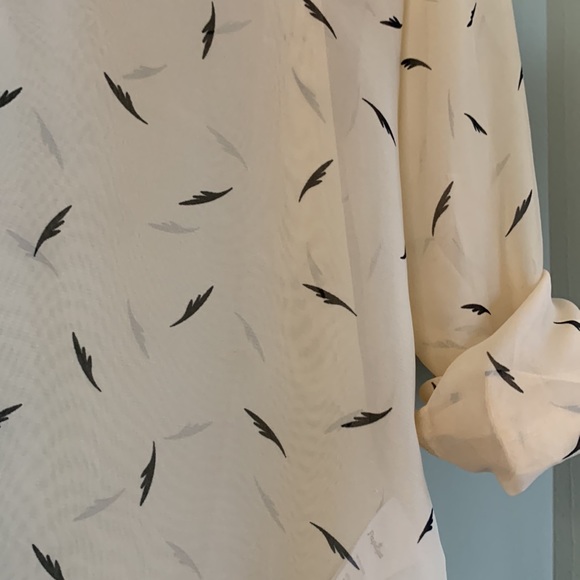 Peach see through blouse - Picture 7 of 8